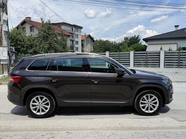 Skoda Kodiaq 7-места-AVTOMAT-4X4-ШВЕЙЦАРИЯ-FULL-TOP - автомобили, коли, обяви за нови и употребявани 3