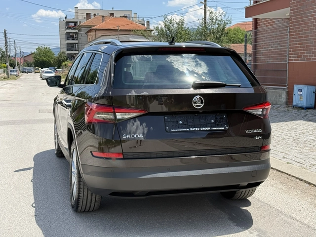 Skoda Kodiaq 7-места-AVTOMAT-4X4-ШВЕЙЦАРИЯ-FULL-TOP - автомобили, коли, обяви за нови и употребявани 6