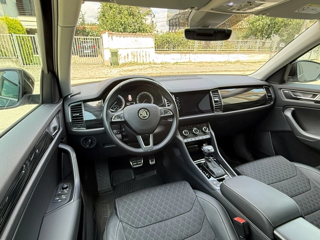Skoda Kodiaq 7-места-AVTOMAT-4X4-ШВЕЙЦАРИЯ-FULL-TOP - автомобили, коли, обяви за нови и употребявани 8