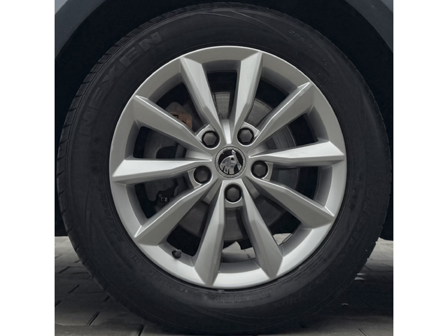 Skoda Octavia 1.4TFSi Bifuel - автомобили, коли, обяви за нови и употребявани 16