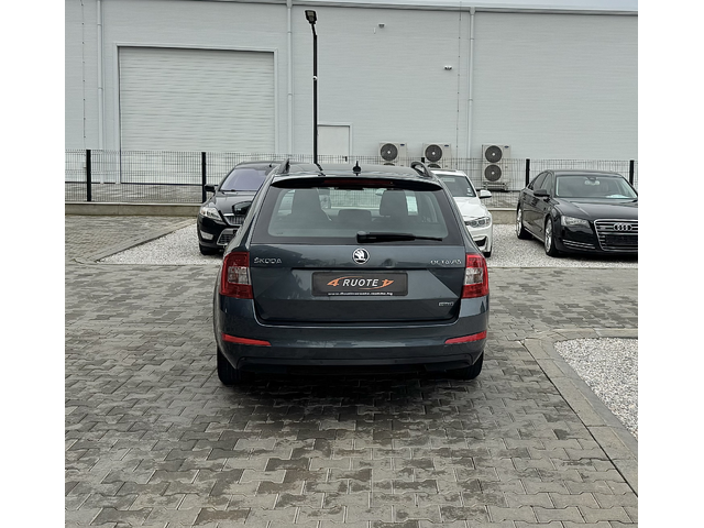 Skoda Octavia 1.4TFSi Bifuel - автомобили, коли, обяви за нови и употребявани 4