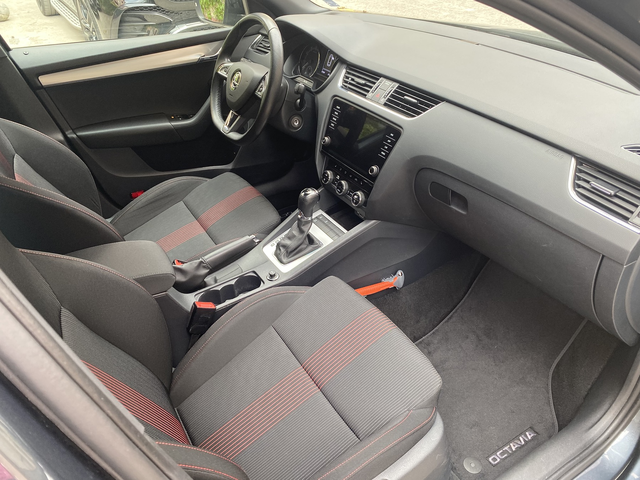 Skoda Octavia 1.5 TSI /DSG /Sport Business - автомобили, коли, обяви за нови и употребявани 10
