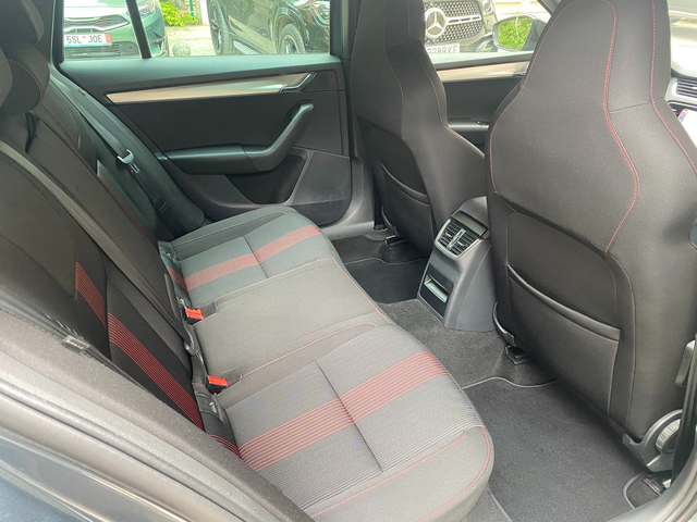 Skoda Octavia 1.5 TSI /DSG /Sport Business - автомобили, коли, обяви за нови и употребявани 12