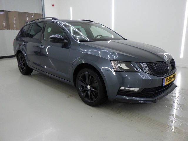 Skoda Octavia 1.5 TSI /DSG /Sport Business /Налична в БГ! - автомобили, коли, обяви за нови и употребявани 1