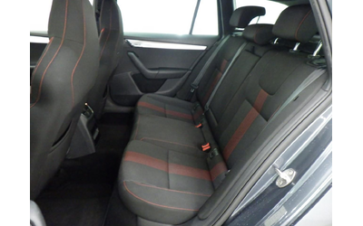 Skoda Octavia 1.5 TSI /DSG /Sport Business /Oчакван! - автомобили, коли, обяви за нови и употребявани 6