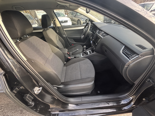 Skoda Octavia 1.6TDI - автомобили, коли, обяви за нови и употребявани 8