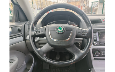 Skoda Octavia ==1.6TDI== - автомобили, коли, обяви за нови и употребявани 12