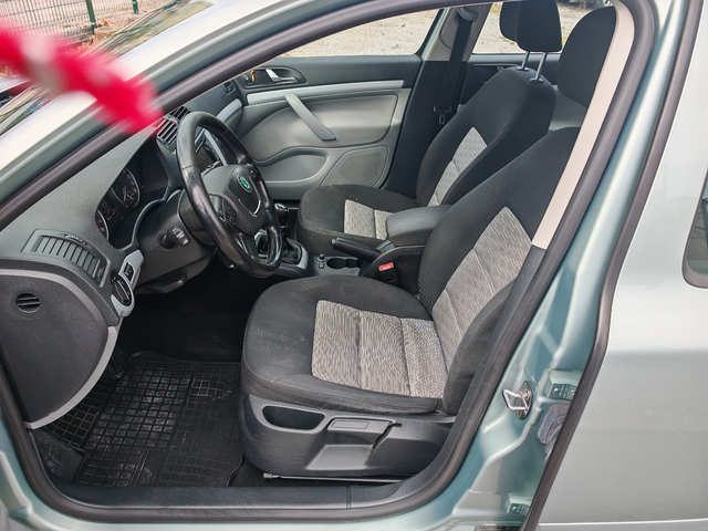 Skoda Octavia ==1.6TDI== - автомобили, коли, обяви за нови и употребявани 7