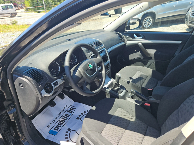 Skoda Octavia 1.8 - 160 к.с. - автомобили, коли, обяви за нови и употребявани 15