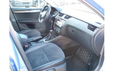 Skoda Octavia SCOUT 4x4 - автомобили, коли, обяви за нови и употребявани 13