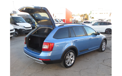 Skoda Octavia SCOUT 4x4 - автомобили, коли, обяви за нови и употребявани 16