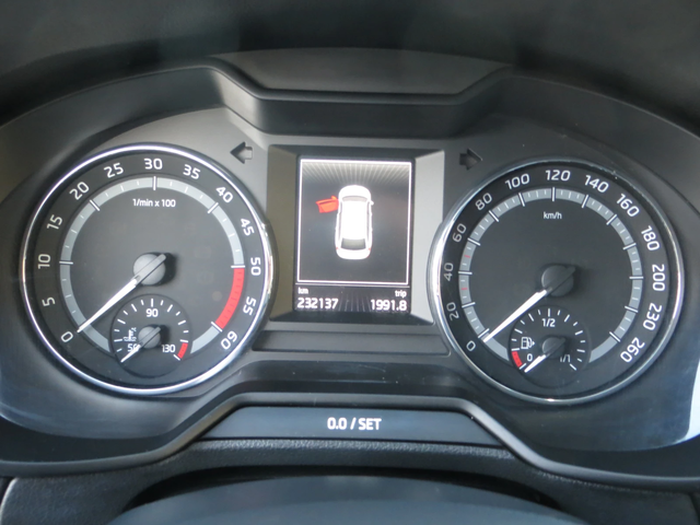 Skoda Octavia SCOUT 4x4 - автомобили, коли, обяви за нови и употребявани 8