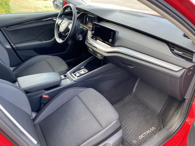 Skoda Octavia 2.0 TDI (150 кс) DSG - автомобили, коли, обяви за нови и употребявани 10
