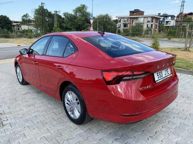 Skoda Octavia 2.0 TDI (150 кс) DSG - автомобили, коли, обяви за нови и употребявани 6