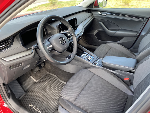 Skoda Octavia 2.0 TDI (150 кс) DSG - автомобили, коли, обяви за нови и употребявани 9