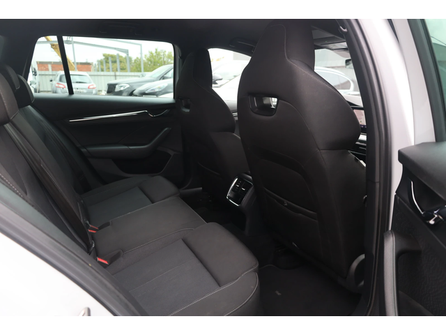 Skoda Octavia Octavia - автомобили, коли, обяви за нови и употребявани 8