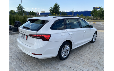 skoda-octavia-2-0-tdi-dsg-ambition-combi - 4