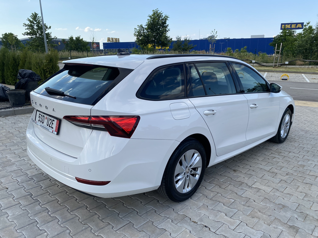 Skoda Octavia 2.0 TDI/ DSG/ Ambition/ Combi - автомобили, коли, обяви за нови и употребявани 4