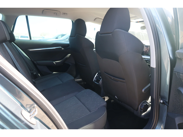 Skoda Octavia Octavia - автомобили, коли, обяви за нови и употребявани 8