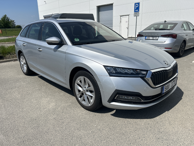 Skoda Octavia 2.0 TDI/ DSG/ Style/ Combi/ Очакван ! - автомобили, коли, обяви за нови и употребявани 2