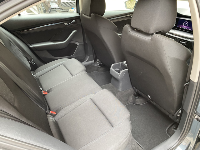 Skoda Octavia 2.0 TDI / Налична! - автомобили, коли, обяви за нови и употребявани 12