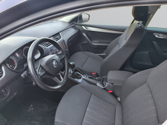 Skoda OCTAVIA 2.0TDI 150hp DSG E6 - автомобили, коли, обяви за нови и употребявани 10