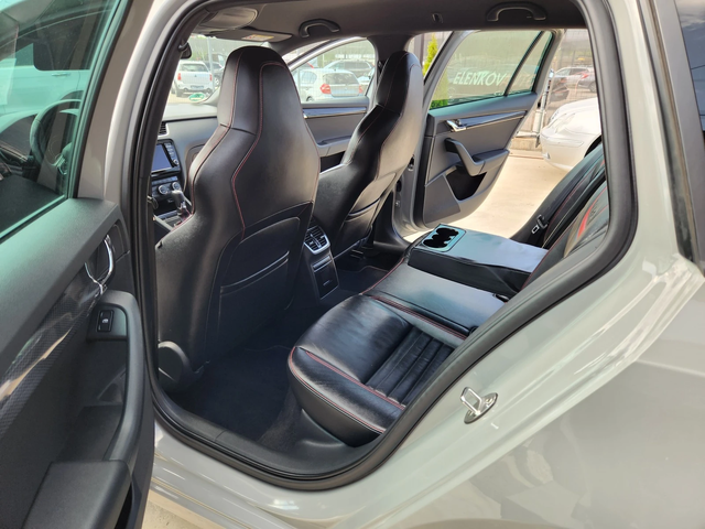 Skoda Octavia VRS 2.0TDI-184к.с-EURO6-АВТОМАТИК-ГЕРМАНИЯ - автомобили, коли, обяви за нови и употребявани 15