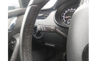 Skoda Octavia 2, 0TDI NAVI DSG - автомобили, коли, обяви за нови и употребявани 12