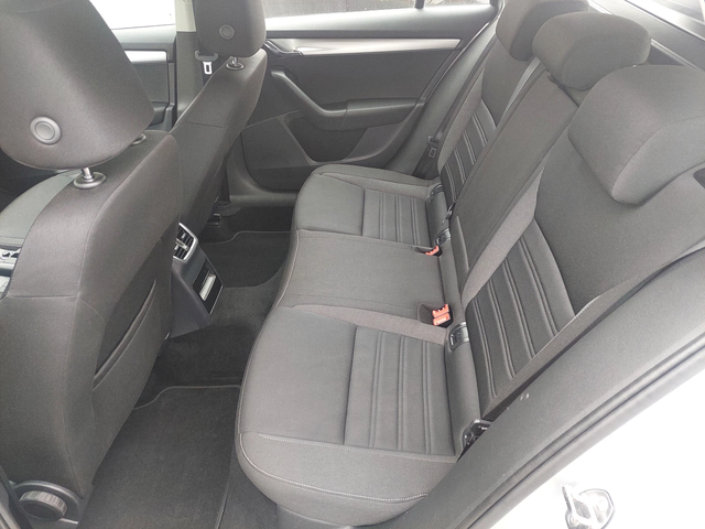 Skoda Octavia 2, 0TDI NAVI DSG - автомобили, коли, обяви за нови и употребявани 7
