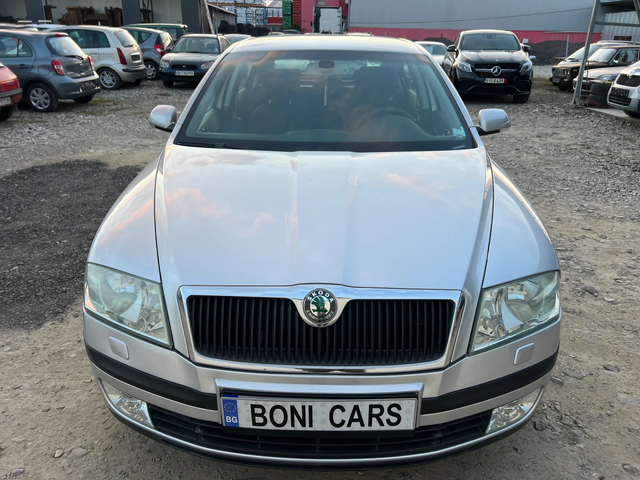 Skoda Octavia 1.9TDI- 105к.с. Парктроник/ Климатроник - автомобили, коли, обяви за нови и употребявани 1