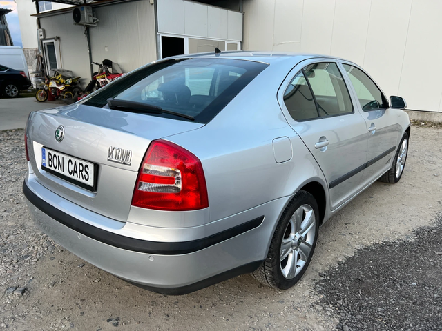 Skoda Octavia 1.9TDI- 105к.с. Парктроник/ Климатроник - автомобили, коли, обяви за нови и употребявани 4