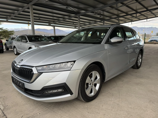 Skoda Octavia 2.0 TDI* 150ps* 170хл.км* DISTR* НАВИ* КАМЕРА - автомобили, коли, обяви за нови и употребявани 0