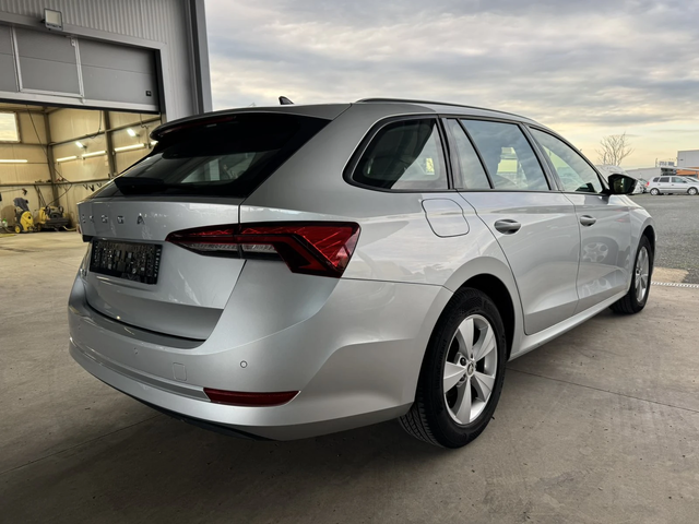 Skoda Octavia 2.0 TDI* 150ps* 170хл.км* DISTR* НАВИ* КАМЕРА - автомобили, коли, обяви за нови и употребявани 4
