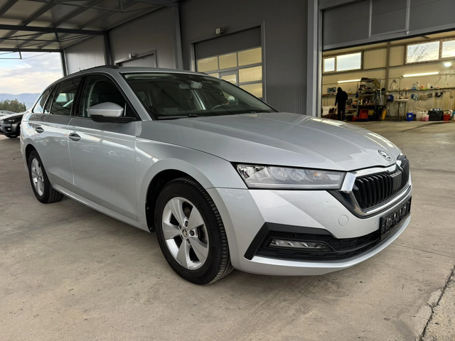 Skoda Octavia 2.0 TDI* 150ps* 170хл.км* DISTR* НАВИ* КАМЕРА - автомобили, коли, обяви за нови и употребявани 6