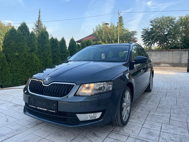 Skoda Octavia 2.0 TDI AVTO NAVI - автомобили, коли, обяви за нови и употребявани 0