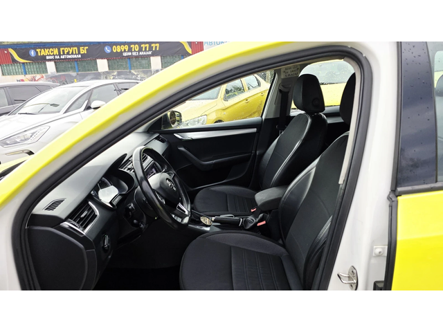 Skoda Octavia * FACELIFT* AUTOMAT* ГОТОВА ЗА ТАКСИ - автомобили, коли, обяви за нови и употребявани 13