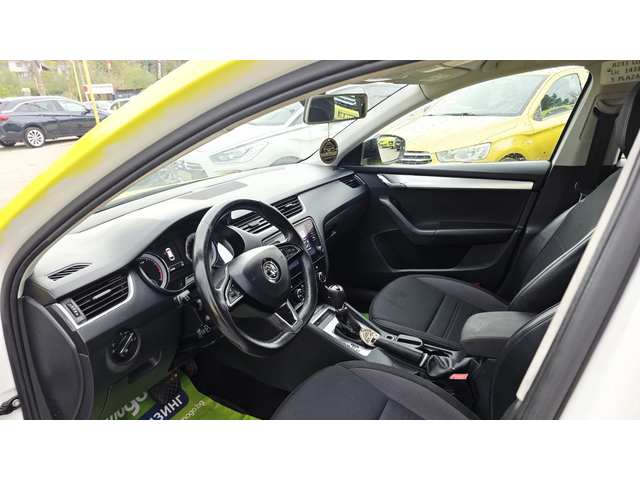 Skoda Octavia * FACELIFT* AUTOMAT* ГОТОВА ЗА ТАКСИ - автомобили, коли, обяви за нови и употребявани 15