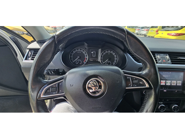 Skoda Octavia 1.6tdi* 110хил км* ГОТОВА ЗА ТАКСИ - автомобили, коли, обяви за нови и употребявани 12