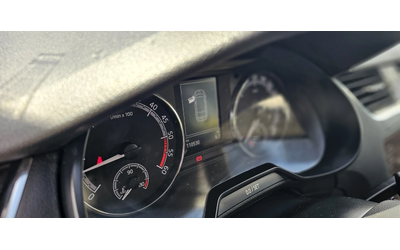 Skoda Octavia 1.6tdi* 110хил км* ГОТОВА ЗА ТАКСИ - автомобили, коли, обяви за нови и употребявани 14