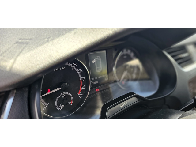 Skoda Octavia 1.6tdi* 110хил км* ГОТОВА ЗА ТАКСИ - автомобили, коли, обяви за нови и употребявани 14