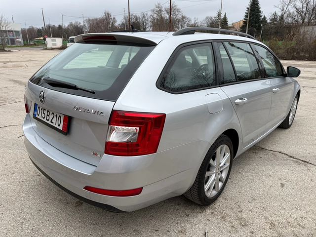 Skoda Octavia 2.0TDi / DSG / 4x4 - автомобили, коли, обяви за нови и употребявани 3