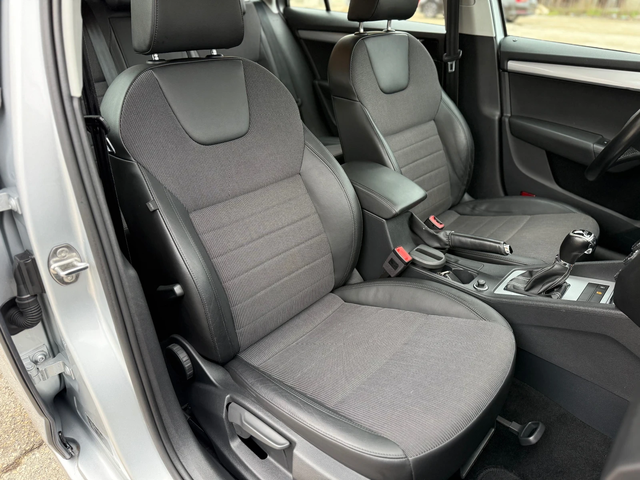 Skoda Octavia 2.0TDi / DSG / 4x4 - автомобили, коли, обяви за нови и употребявани 9