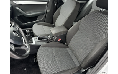 Skoda Octavia 1.6TDI 110kc сервизна история - автомобили, коли, обяви за нови и употребявани 11