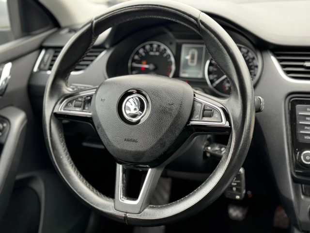 Skoda Octavia 1.6TDI 110kc сервизна история - автомобили, коли, обяви за нови и употребявани 15