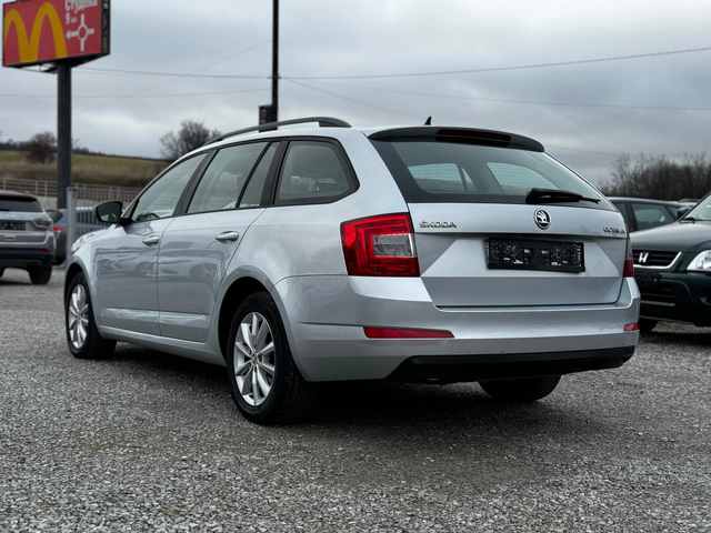 Skoda Octavia 1.6TDI 110kc сервизна история - автомобили, коли, обяви за нови и употребявани 7