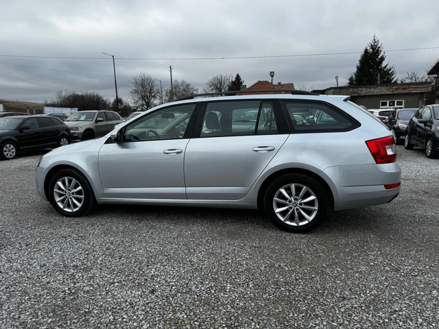 Skoda Octavia 1.6TDI 110kc сервизна история - автомобили, коли, обяви за нови и употребявани 9
