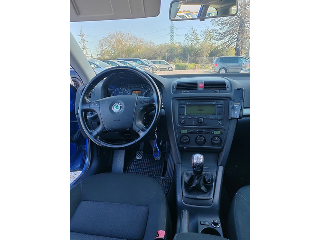 Skoda Octavia 1.6, 116к.с. ТОП - автомобили, коли, обяви за нови и употребявани 9