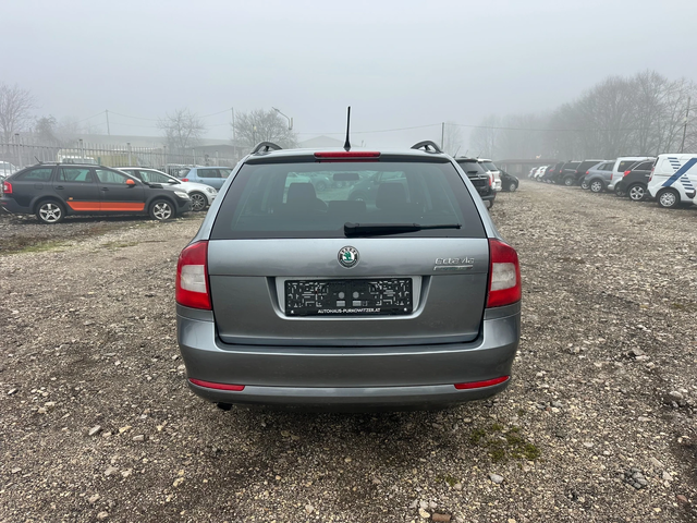 Skoda Octavia 1.6TDI 105kc EVRO5 - автомобили, коли, обяви за нови и употребявани 3