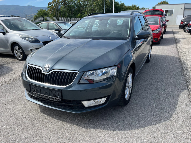 Skoda Octavia 1.6 TDI 110k.c - автомобили, коли, обяви за нови и употребявани 1