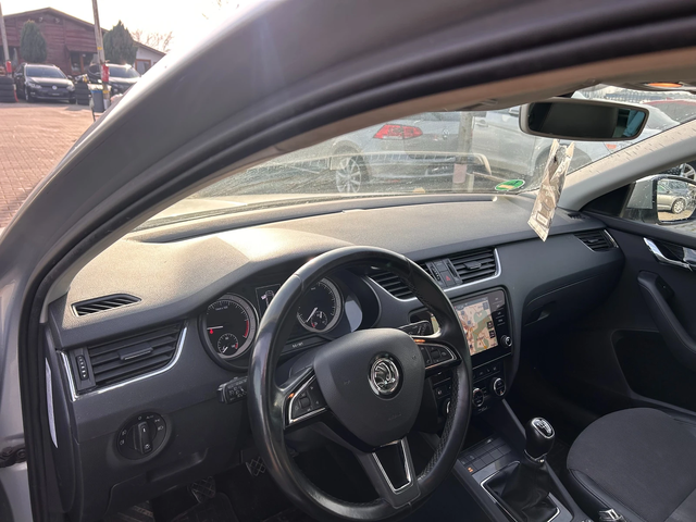 Skoda Octavia 2.0TDI NAVI/KOJA EURO 6 - автомобили, коли, обяви за нови и употребявани 10